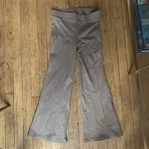 Donni. The Rib Kick Flare - Picture 4 of 5